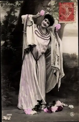 Ak Schauspielerin Cecil Mai, Portrait