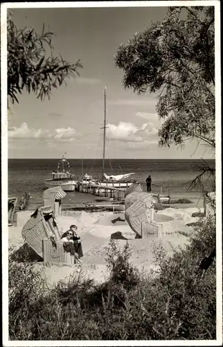 Foto Scharbeutz in Ostholstein, Strandpartie, Bootssteg