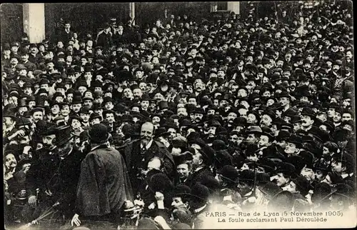 Ak Paris XII., Rue de Lyon, La foule acclamant Paul Déroulède, 5 Novembre 1905