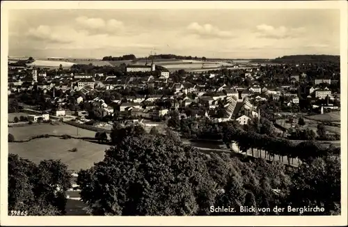 Ak Schleiz im Vogtland Thüringen, Blick von der Bergkirche auf den Ort mit Umgebung