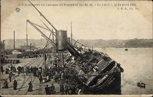 Ak Bordeaux Gironde, Paquebot des M.M. Le Chili, Echouement en Garonne, gekenterter Dampfer im Hafen