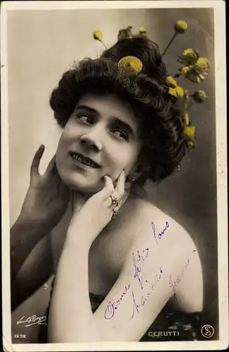 Ak Mlle Cerutti, Portrait einer Frau