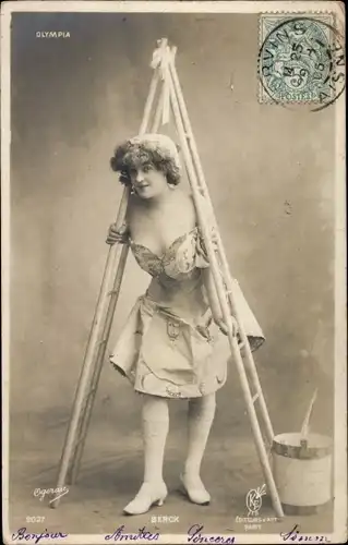 Ak Schauspielerin Berck, Portrait mit Leiter und Farbeimer, Olympia