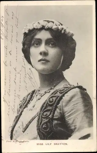 Ak Schauspielerin Lily Brayton, Portrait