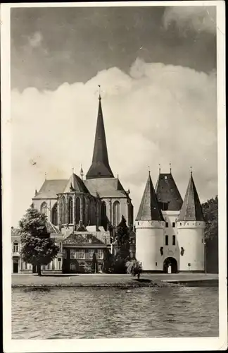 Ak Kampen Overijssel Niederlande, Koornmarktspoort met Boven- of St. Nicolaaskerk