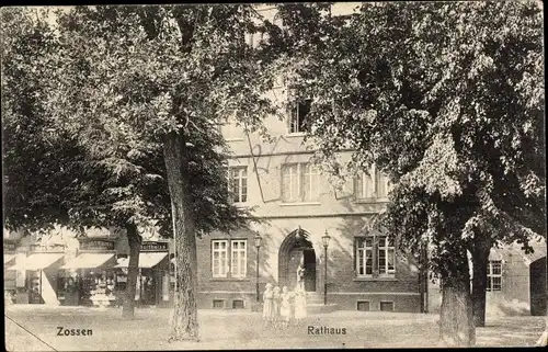 Ak Zossen in Brandenburg, Blick aufs Rathaus, Gasthaus