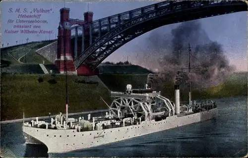 Ak Deutsches Kriegsschiff, SMS Vulkan, Hebeschiff für Unterseeboote im Kaiser Wilhelm Kanal