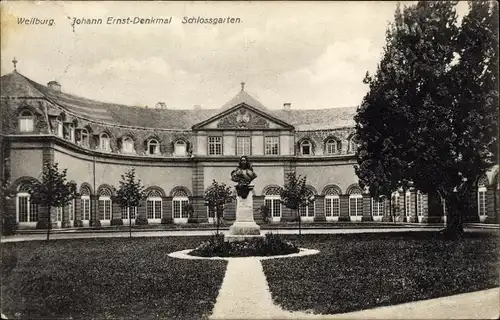Ak Weilburg an der Lahn Hessen, Johann Ernst-Denkmal, Schlossgarten