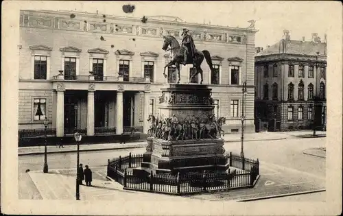 Ak Berlin Mitte, Denkmal Friedrich des Großen und Palais Kaiser Wilhelm I. Unter den Linden Nummer 1