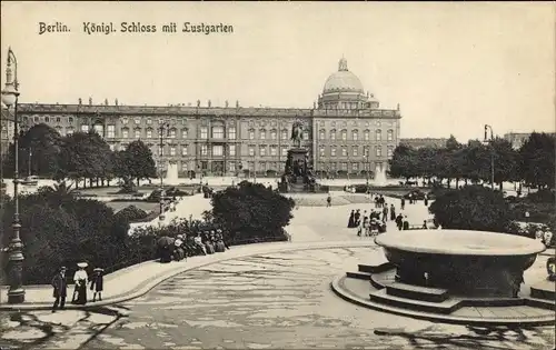 Ak Berlin Mitte, Königliches Schloss, Lustgarten, Granitschale