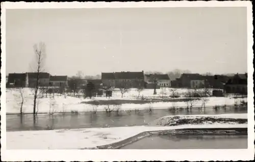 Foto Ak Cagny les Amiens Somme, Blick auf den Ort, Flusspartie