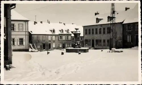 Foto Ak Cagny les Amiens Somme, Ortsansicht, Winterszene