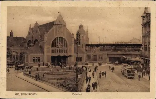 Ak Gelsenkirchen im Ruhrgebiet, Bahnhof, Straßenbahn