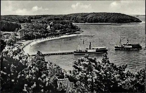 Ak Glücksburg an der Ostsee, Dampfer am Anleger