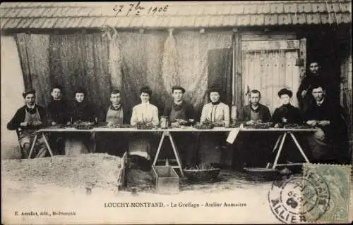 Ak Louchy Montfand Allier, Le Greffage, Atelier Aumaitre