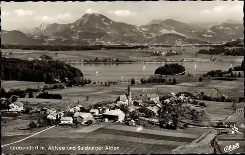 Ak Leobendorf in Niederösterreich, Ort mit Abtsee unnd Salzburger Alpen, Luftbild