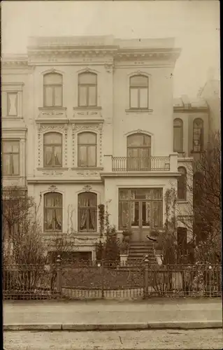 Foto Ak Hamburg, Blick auf eine Villa