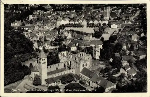 Ak Bad Hersfeld in Hessen, Fliegeraufnahme der Stadt, Kirche, Ruine