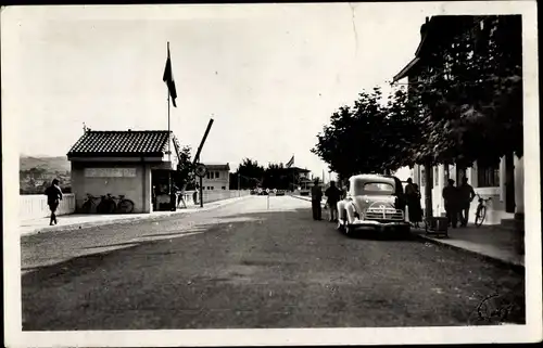 Ak Hendaye Pyrénées-Atlantiques, Frontière France-Espagne, Auto