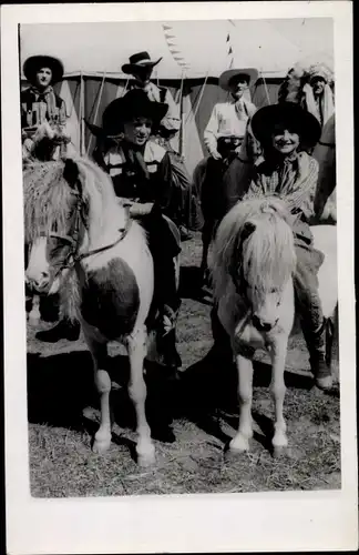 Foto Ak Indianer und Cowboys, Ponys, Zirkuszelt