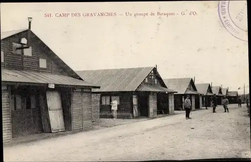 Ak Camp des Gravanches, Un groupe de Baraques