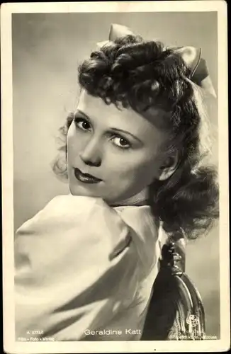 Ak Schauspielerin Geraldine Katt, Portrait