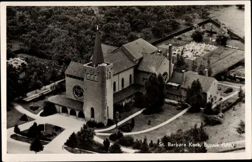 Ak Bunnik Utrecht Niederlande, St. Barbara Kerk, Vogelvlucht