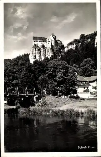 Ak Prunn Riedenburg in Niederbayern, Flusspartie, Blick zum Schloss Prunn