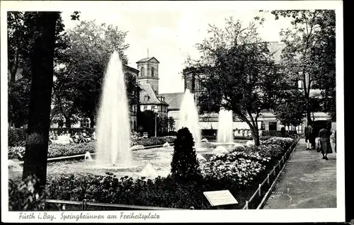 Ak Fürth in Mittelfranken Bayern, Springbrunnen am Freiheitsplatz