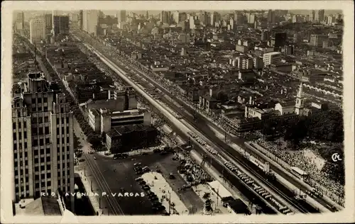 Ak Rio de Janeiro Brasilien, Avenida P. Vargas