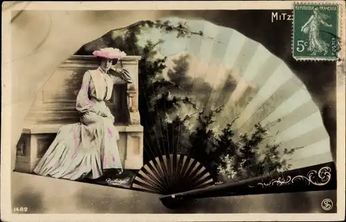 Passepartout Ak Schauspielerin Mitzi Dalti, Portrait, Fächer