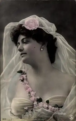 Ak Schauspielerin Maud Amy, Portrait