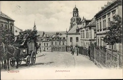 Ak Oederan in Sachsen, Bahnhofstraße, Kutschpartie