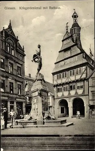 Ak Gießen an der Lahn Hessen, Kriegerdenkmal mit Rathaus