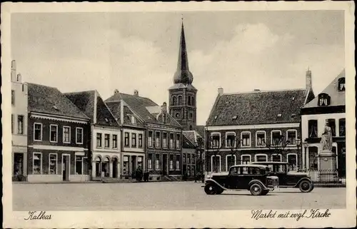 Ak Kalkar am Niederrhein, Markt mit evangelischer Kirche, Denkmal, Autos