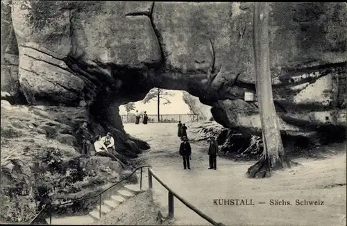 Ak Ostrau Bad Schandau Sächsische Schweiz, Kuhstall, Besucher