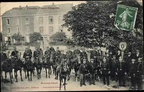 Ak Villerupt Meurthe et Moselle, Frontière Franco-Allemande, Gendarmes francais et allemands