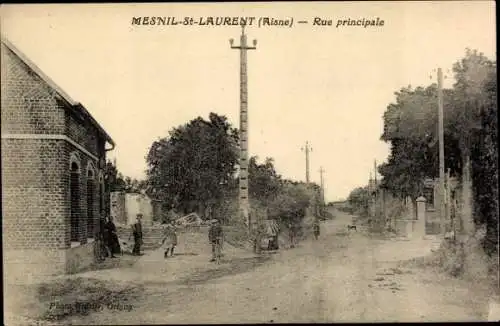 Ak Mesnil Saint Laurent Aisne, Rue principale