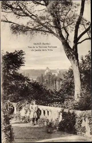 Ak Sablé sur Sarthe, Vue de la Terrasse Italienne du Jardin de la Ville
