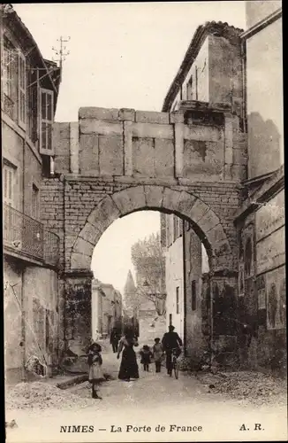 Ak Nîmes Gard, La Porte de France