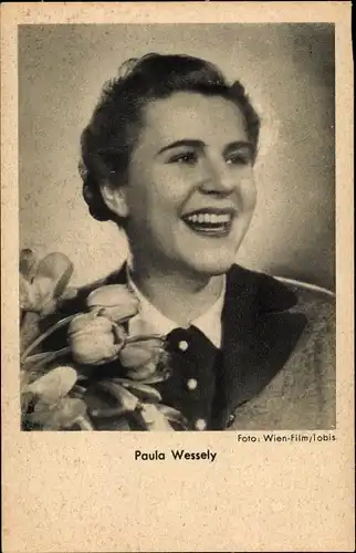 Ak Schauspielerin Paula Wessely, Portrait, Tulpen