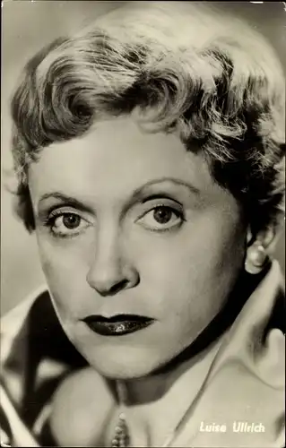 Ak Schauspielerin Luise Ullrich, Vergiss die Liebe nicht, Portrait