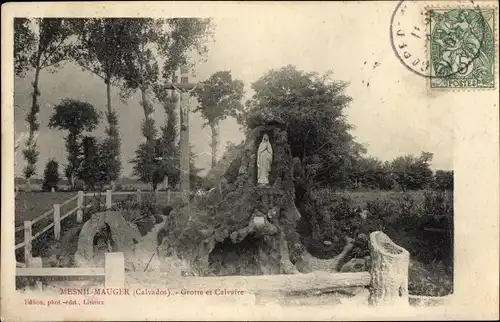 Ak Le Mesnil Mauger Calvados, La Grotte et le Calvaire