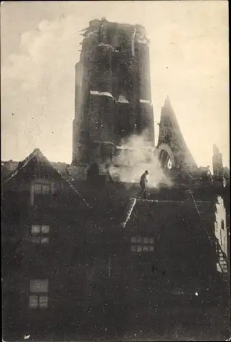 Ak Vlissingen Zeeland Niederlande, Brand van de St. Jacobskerk met toren, 05.09.1911