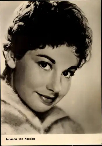 Ak Schauspielerin Johanna von Koczian, Agatha lass das Morden sein, Portrait