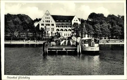 Ak Glücksburg an der Ostsee, Seesteg, Dampfer