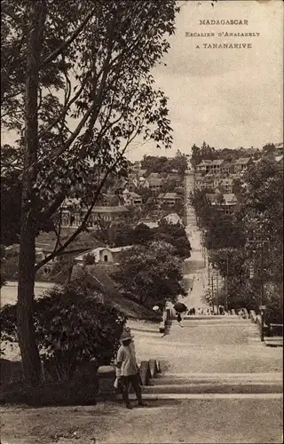 Ak Tananarive Madagaskar, Escalier d'Analakely, Treppe, Häuser