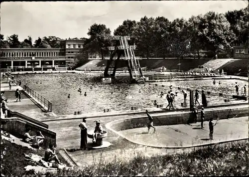 Ak Gladbeck im Ruhrgebiet Westfalen, Schwimmstadion, Freibad, Sprungturm