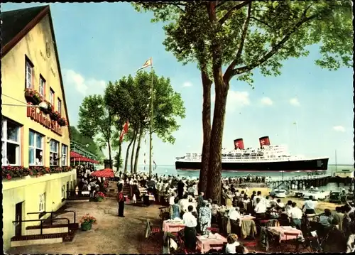 Ak Schulau Wedel in Schleswig Holstein, Terrassenpartie am Fährhaus, Fährschiff