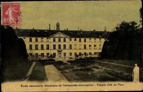 Ak Paris, Ecole socondaire diocesaine de l'Immaculee Conception, Facade cote du Parc